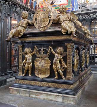 Henry VII tomb, Westminster Abbey. Detail east end with cherubs