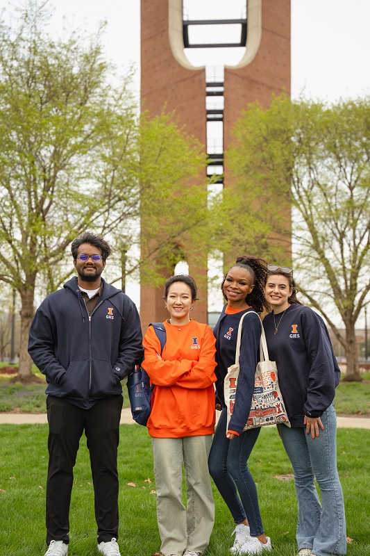 Gies Graduate Students on South Quad