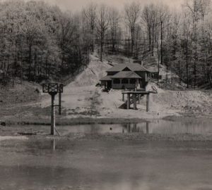 building on lakeside