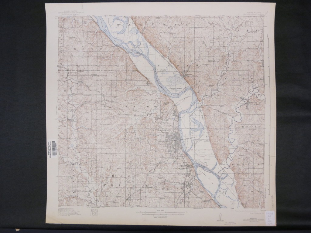 Topographic map surveyed 1906-1909. Shows most of Leavenworth County, Kansas, and part of Platte County, Missouri.