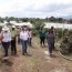 A group of participants of the IICA CSAM workshop during the tomato farm field visit. / credit: http://www.iica.int/es/galeria/gira-de-campo-plantación-de-tomate-y-planta-empacadora