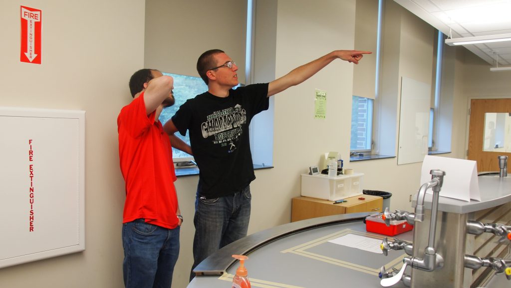 Fall 2018 TA Training Chemistry Joint Safety Team University of Illinois at UrbanaChampaign