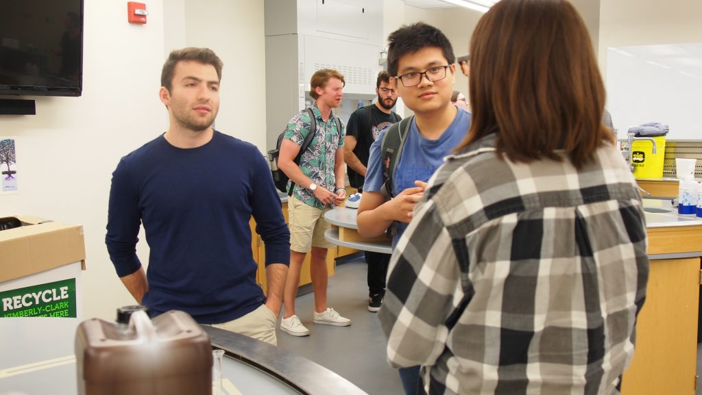 Fall 2018 TA Training Chemistry Joint Safety Team University of Illinois at UrbanaChampaign