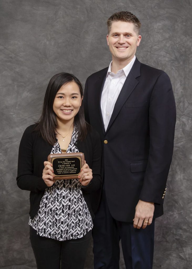 Ching-Yen Lin receives the William Rose Award at the 2019 DNS Endowed Awards Ceremony