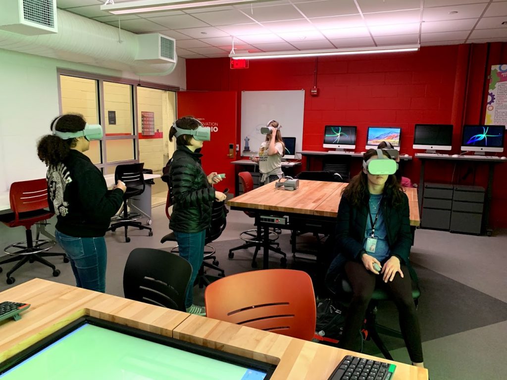 CITL Innovation Spaces » Urbana Middle School Visit