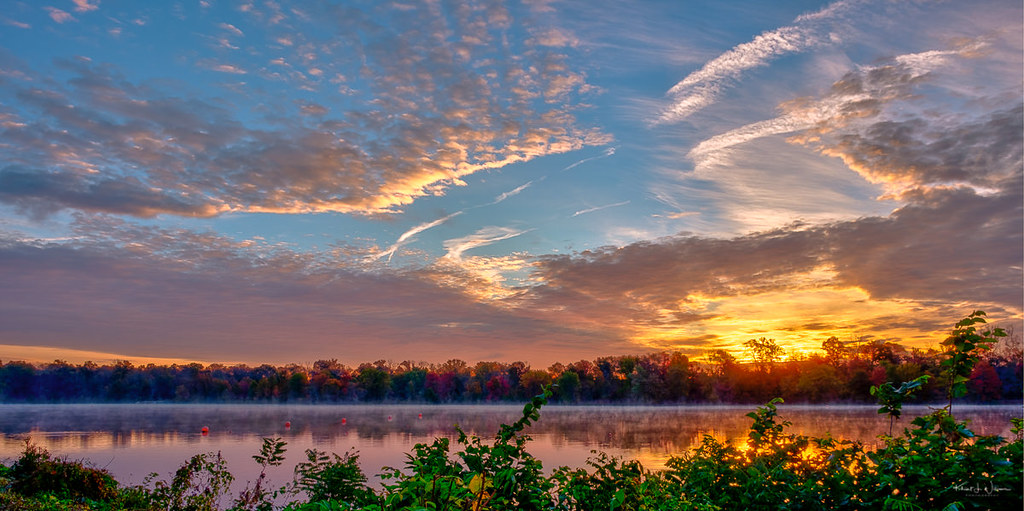 Sunrise at Carnegie Lake, Princeton, NJ. Photo credit: Khürt Williams, Flickr.